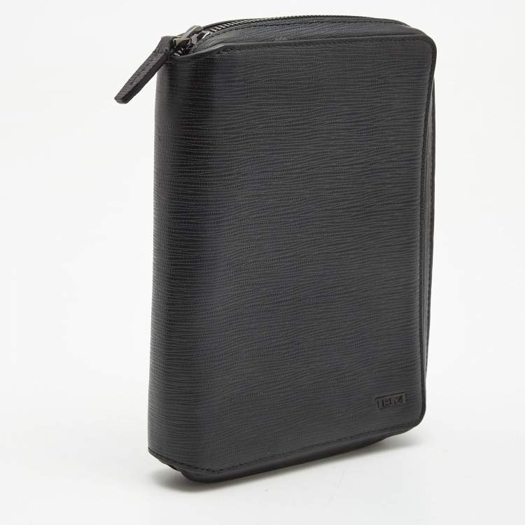Pre Owned Tumi Black Leather Zip Around Clutch Organizer