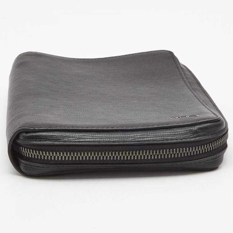 Pre Owned Tumi Black Leather Zip Around Clutch Organizer