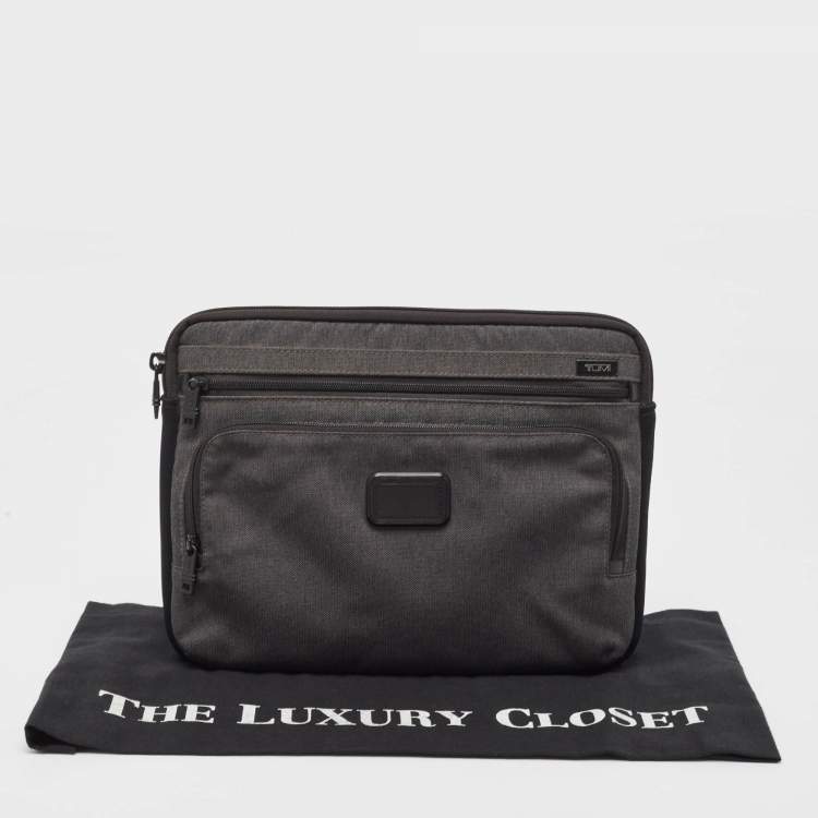 Pre Owned TUMI Black/Grey Nylon Alpha II Laptop Sleeve