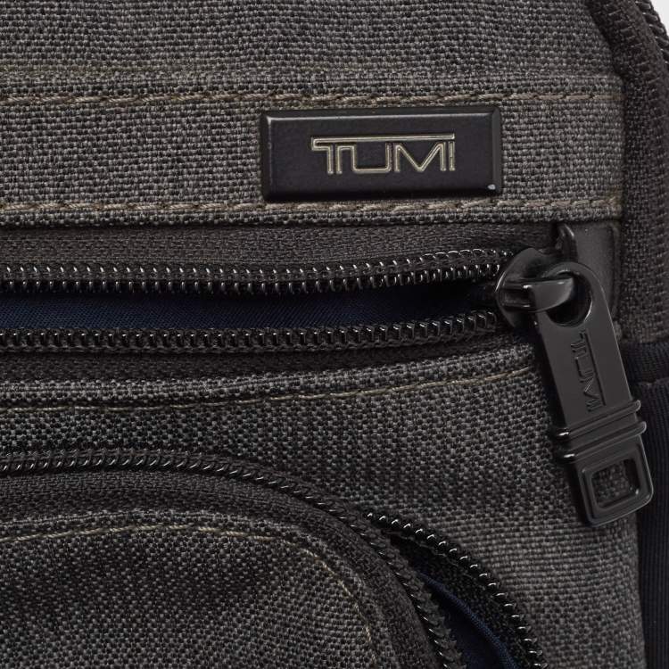 Pre Owned TUMI Black/Grey Nylon Alpha II Laptop Sleeve