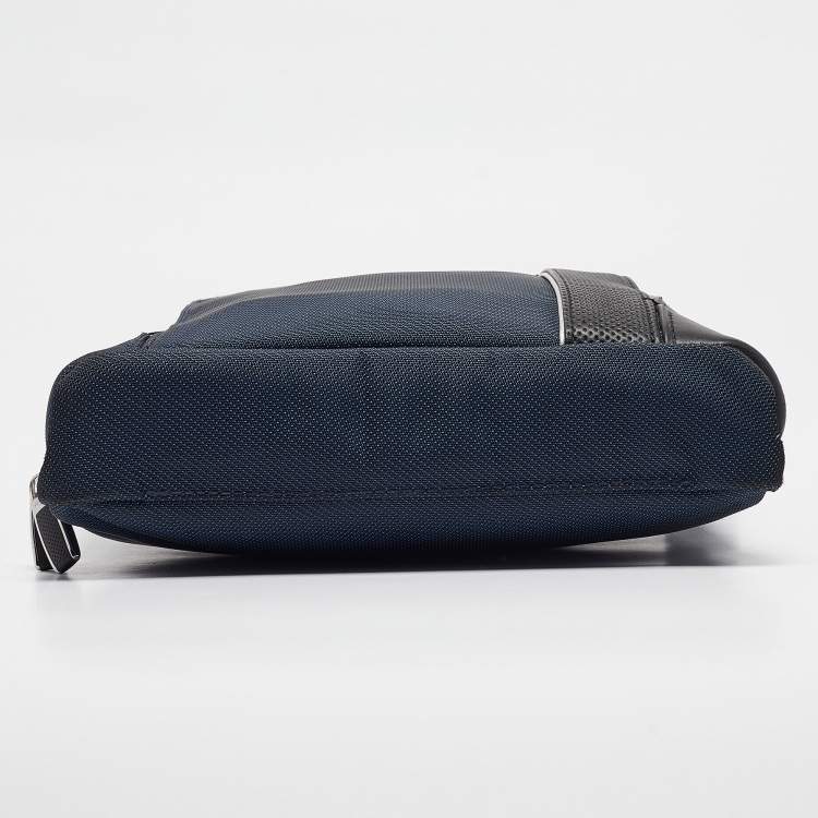 Pre Owned TUMI Blue/Black Nylon and Leather Arrive Olten Messenger Bag 
