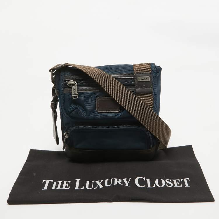 Pre Owned TUMI Navy Blue/Brown Leather and Nylon Alpha Bravo Barstow Messenger Bag