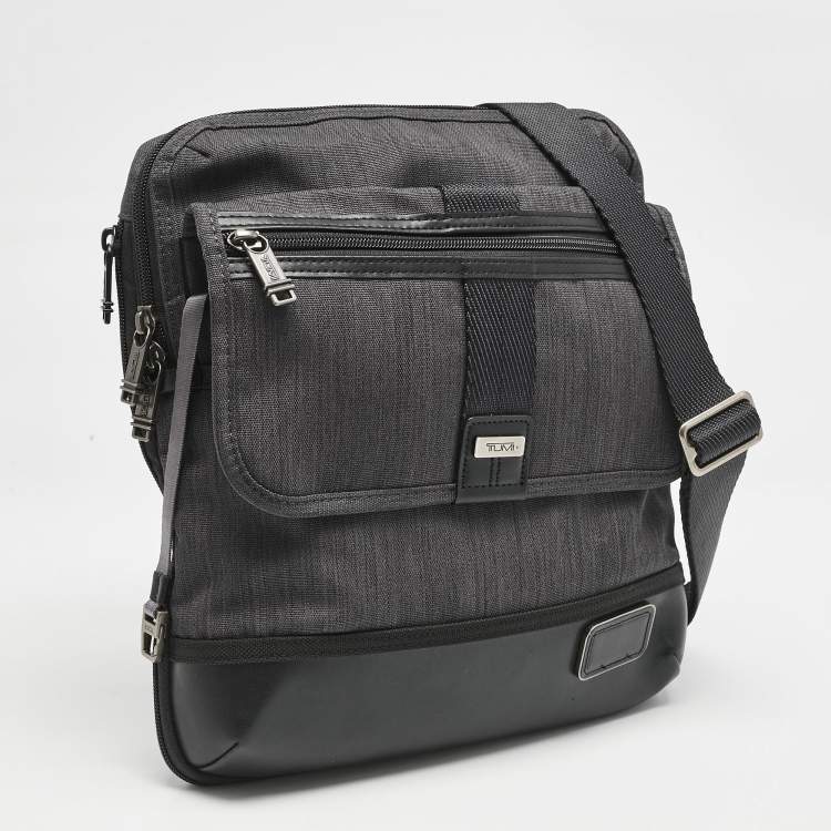 Pre Owned TUMI Dark Grey/Black Canvas East Ridge Expandable Zip Messenger Bag