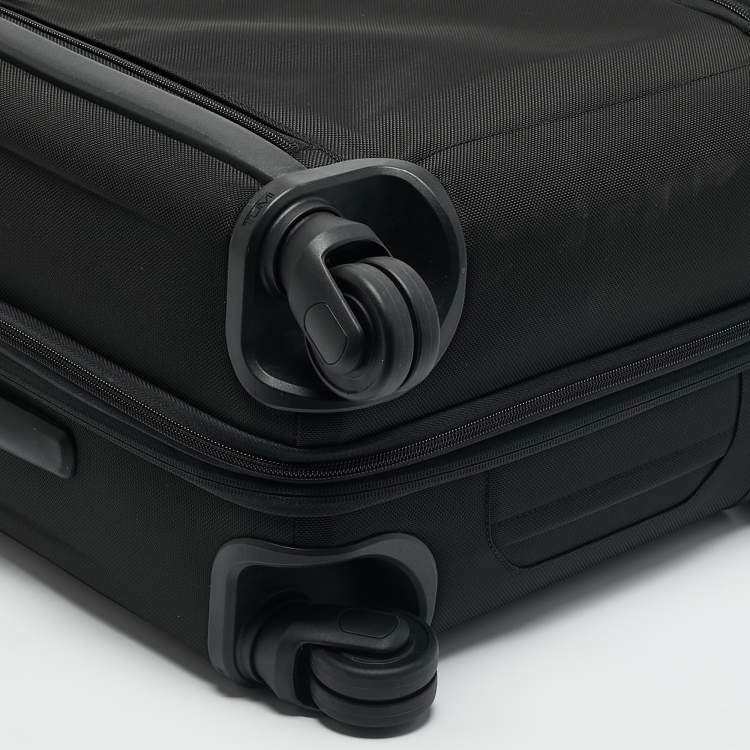 Pre Owned TUMI Black Nylon 4 Wheeled Alpha 3 Expandable Dual Access International Carry-On Luggage