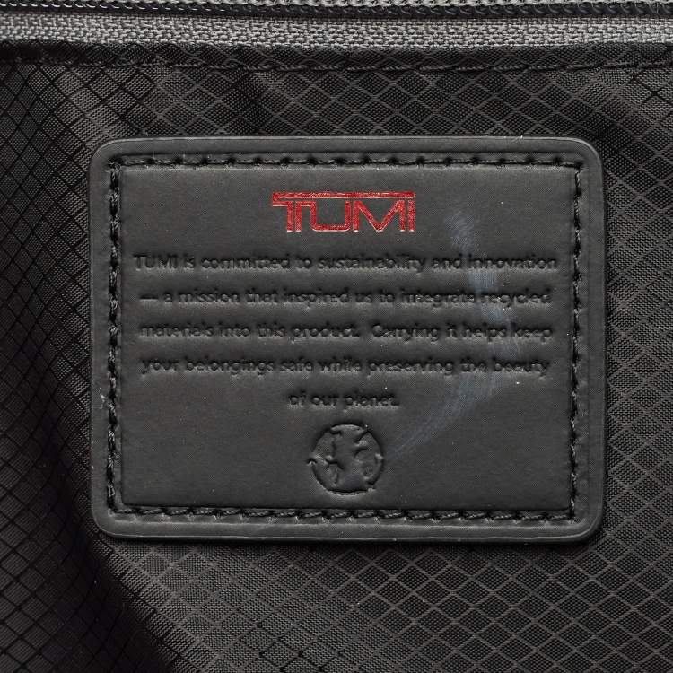 Pre Owned TUMI Black Polycarbonate 19 Degree Expandable Suitcase