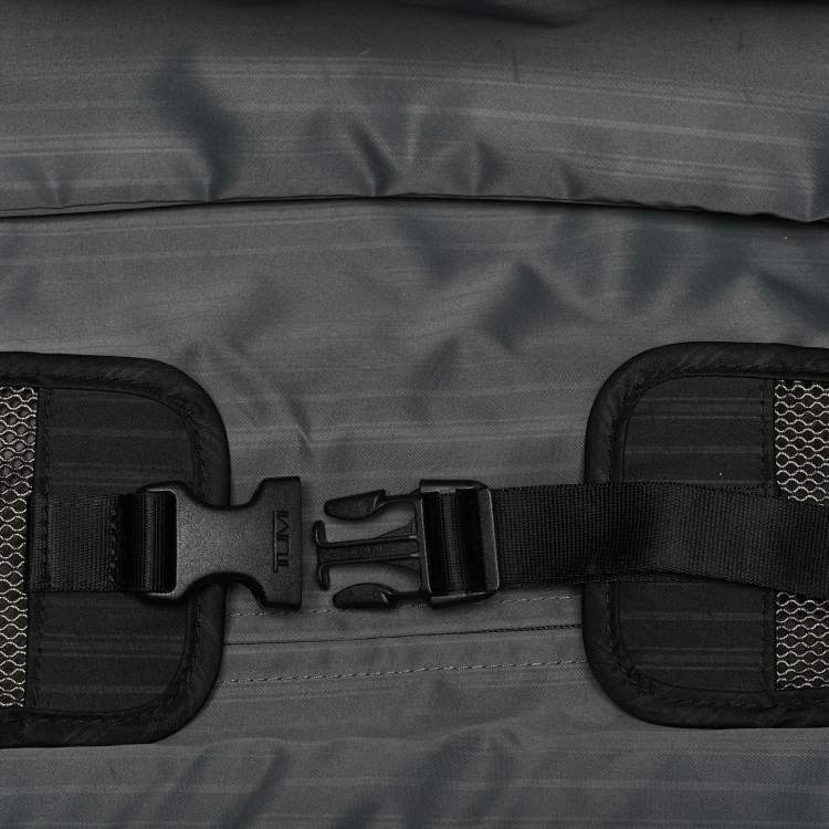 Pre Owned TUMI Black Nylon Alpha Bravo 2 International Office 4 Wheeled Carry On Luggage