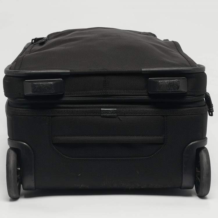Pre Owned TUMI Black Nylon Alpha Bravo 2 International Office 4 Wheeled Carry On Luggage