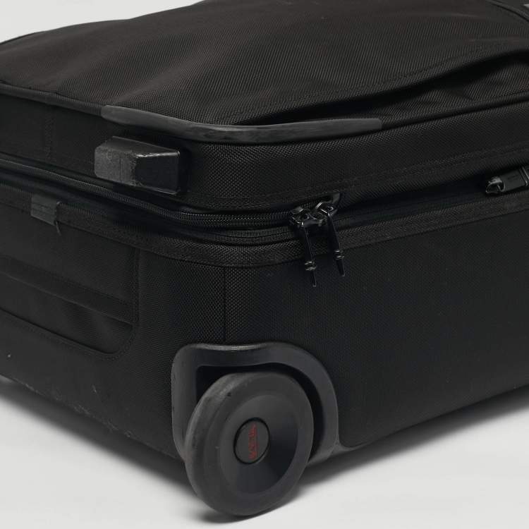 Pre Owned TUMI Black Nylon Alpha Bravo 2 International Office 4 Wheeled Carry On Luggage