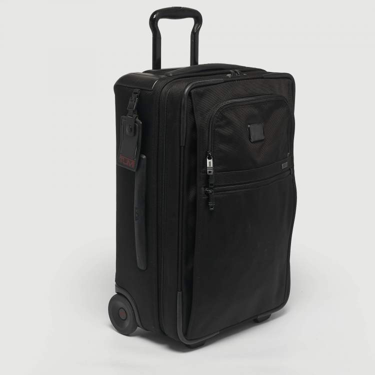 Pre Owned TUMI Black Nylon Alpha Bravo 2 International Office 4 Wheeled Carry On Luggage