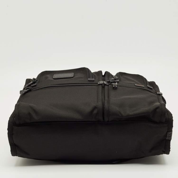 مملوكة مسبقًا حقيبة مستندات تومي ألفا 2 قابلة للتمدد نايليون سوداء