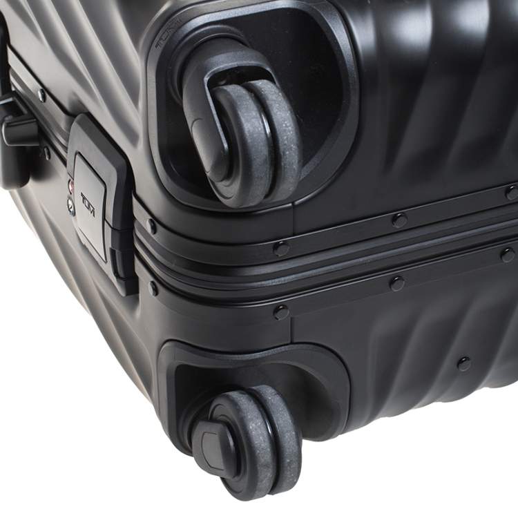 Pre Owned Tumi Black Aluminum 4 Wheel Short Trip Packing Case 19 Degrees Luggage 