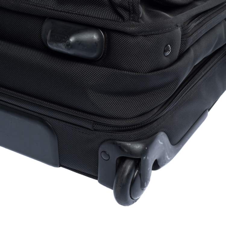 Pre Owned TUMI Black Nylon 2 Wheel Alpha 2 Short Trip Case