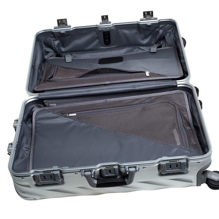 Pre Owned TUMI Silver Aluminum 4 Wheel Short Trip Packing Case 19 Degrees Luggage 65