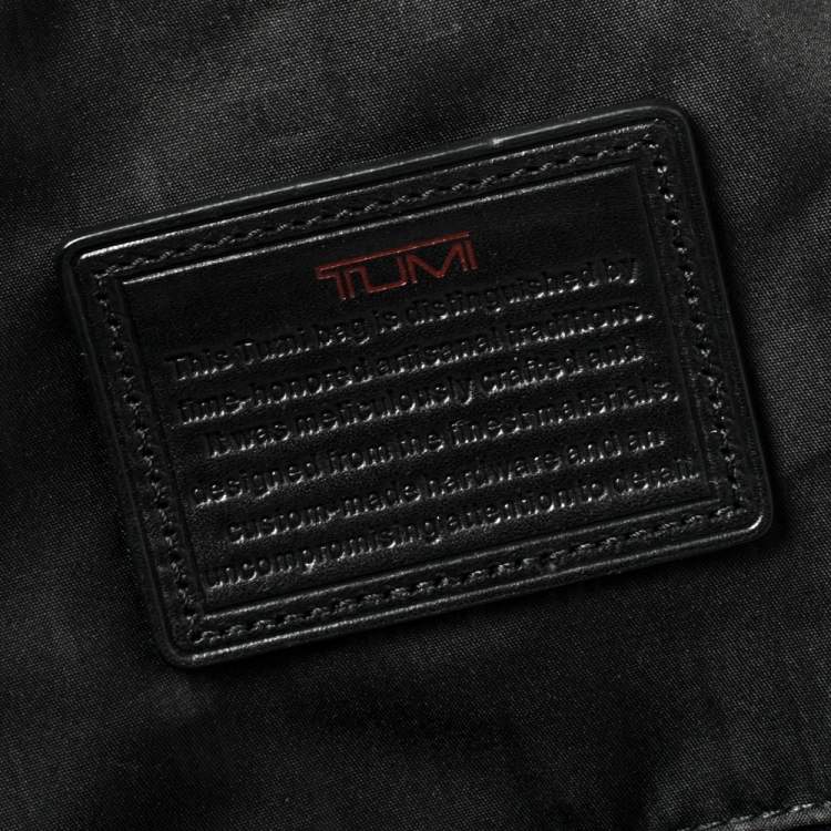 مملوكة مسبقًا TUMI Black Nylon Tri Fold Garment Luggage Travel Bag