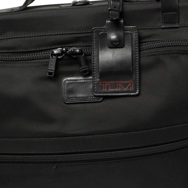 مملوكة مسبقًا TUMI Black Nylon Tri Fold Garment Luggage Travel Bag