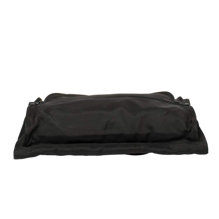 مملوكة مسبقًا TUMI Black Nylon Tri Fold Garment Luggage Travel Bag
