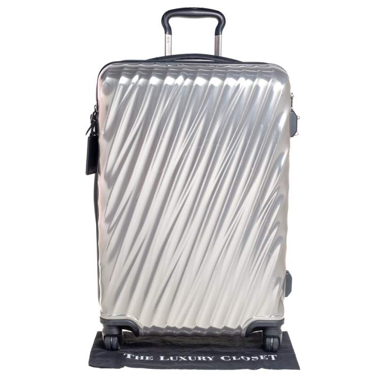 Pre Owned TUMI Sliver Polycarbonate 19 Degree International Carry On Luggage 