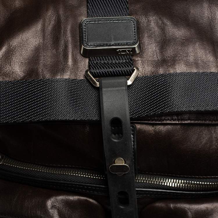 Pre Owned TUMI Black/Metallic Bronze Leather Alpha Bravo London Roll Top Backpack