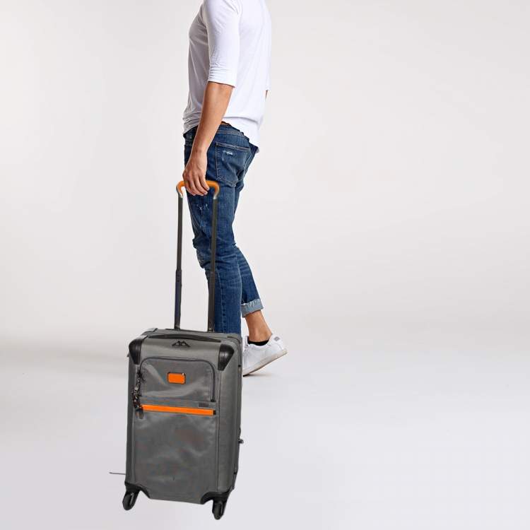 precedente terminado ropa Tumi Grey/orange Nylon Alpha 2 Expandable Wheeled Luggage TUMI | TLC