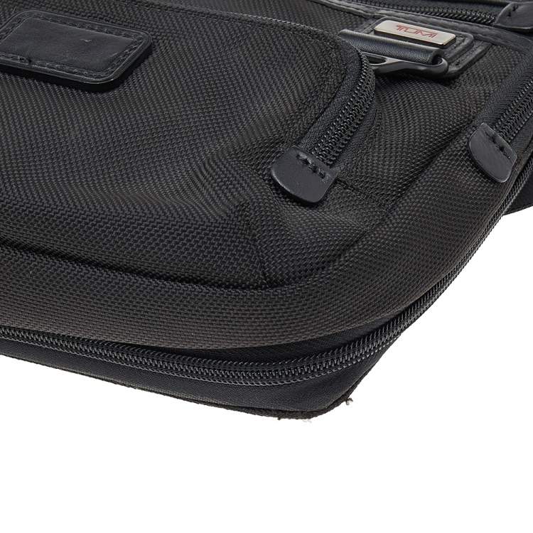 Pre Owned TUMI Black Nylon iPad Case Messenger Bag