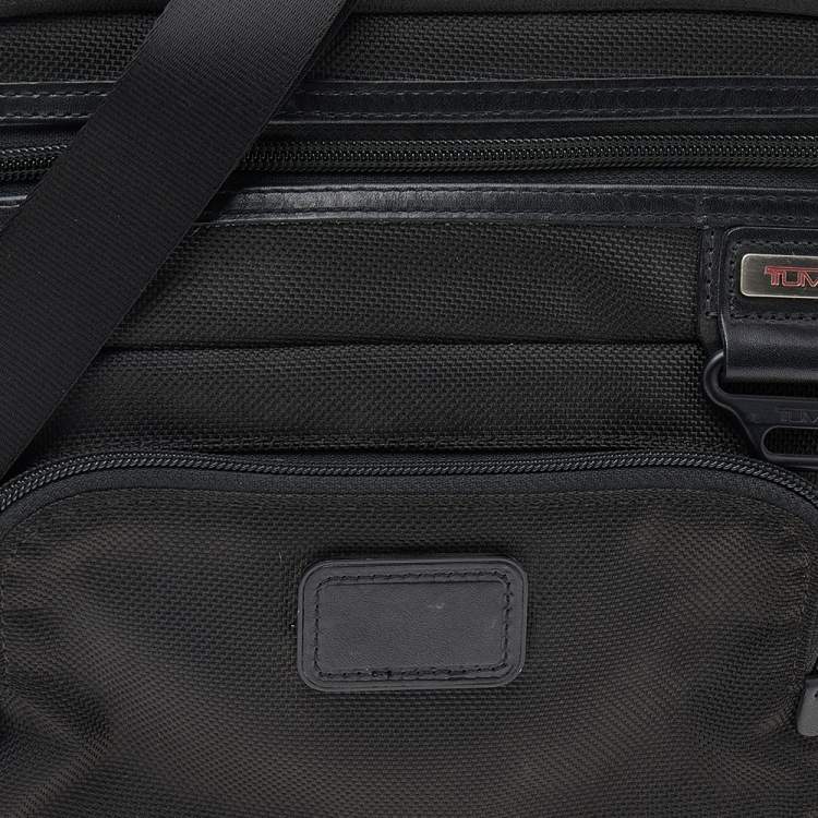 Pre Owned TUMI Black Nylon iPad Case Messenger Bag