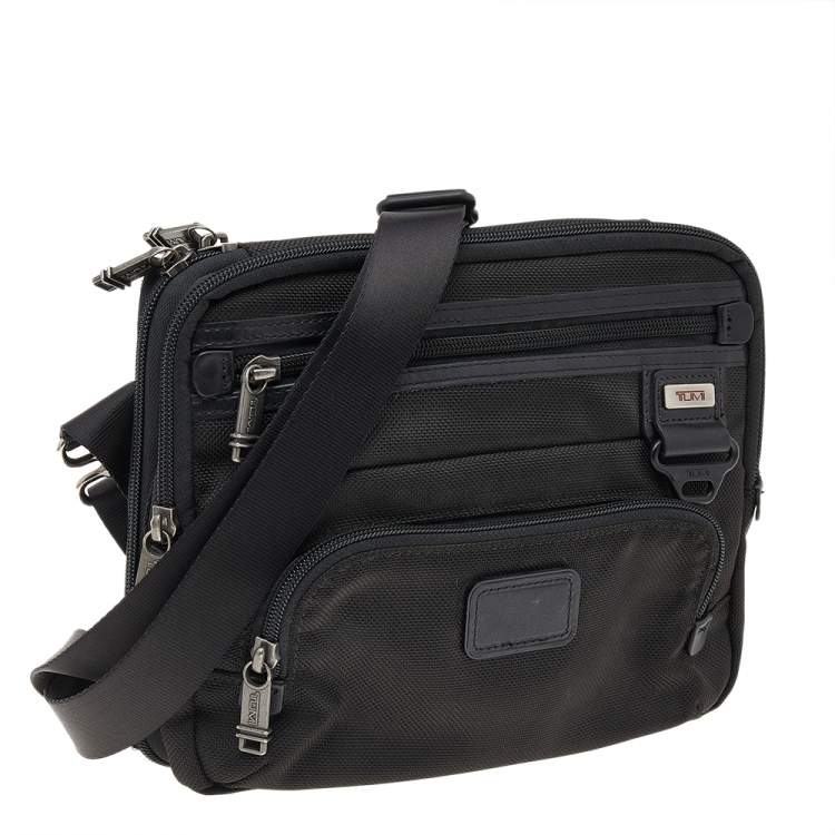 Pre Owned TUMI Black Nylon iPad Case Messenger Bag