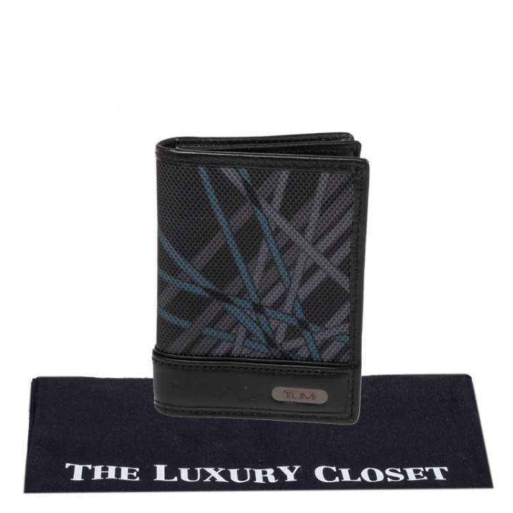Pre Owned Tumi Black Graphic Print Nylon and Leather Trim Bifold Card Case