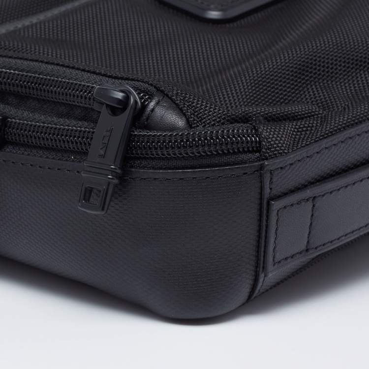 Pre Owned Tumi Black Nylon And Leather Triple Zip Alpha Pouch 
