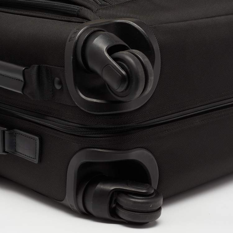 Pre Owned TUMI Black Nylon 4 Wheeled Alpha II Garment Carry On Luggage