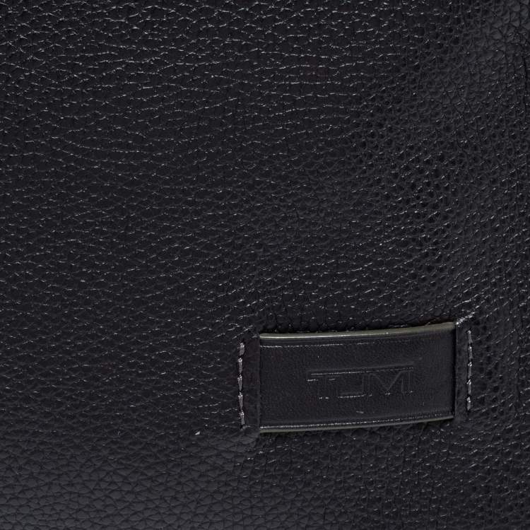 Pre Owned TUMI Black Leather Harrison Scott Messenger Bag