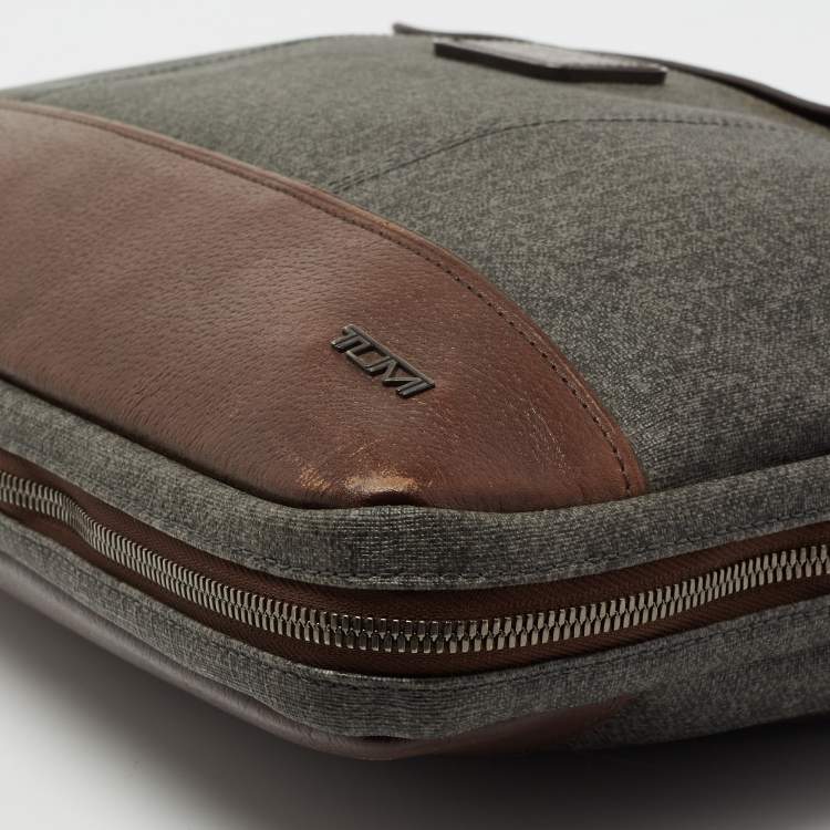 Pre Owned Tumi Brown/Grey Coated Canvas and Leather Bedford Jefferson Slim Briefcase 