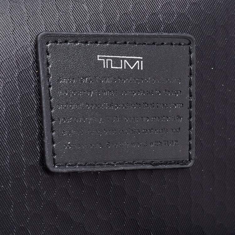 مملوكة مسبقًا TUMI Black Nylon and Leather Alpha Bravo Saratoga Sling Bag