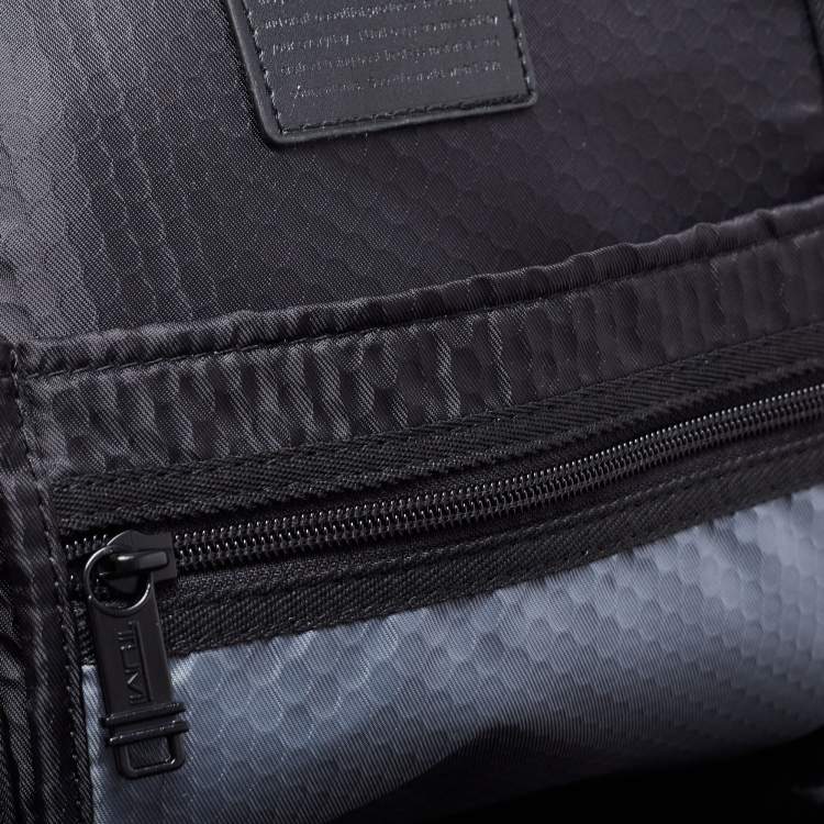مملوكة مسبقًا TUMI Black Nylon and Leather Alpha Bravo Saratoga Sling Bag