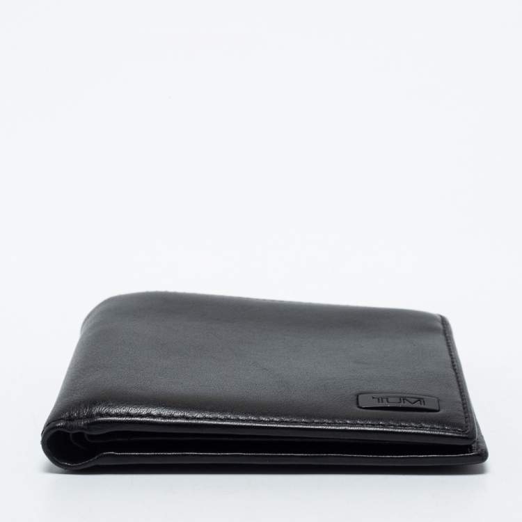 Pre Owned TUMI Black Leather Bifold Compact Wallet