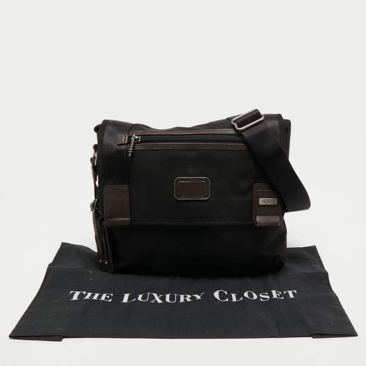 Pre Owned Tumi Black/Brown Nylon and Leather Alpha Bravo Beale Messenger Bag