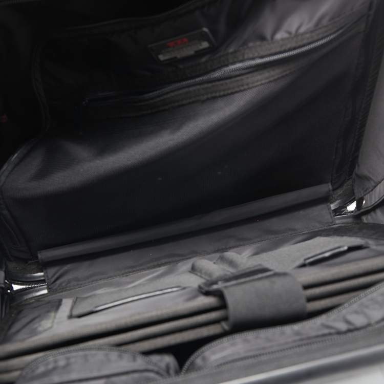 Pre Owned TUMI Grey Polycarbonate 4 Wheeled Vapor Lite Briefcase