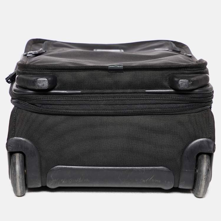 Pre Owned TUMI Black Nylon Alpha 2 International Expandable Suitcase