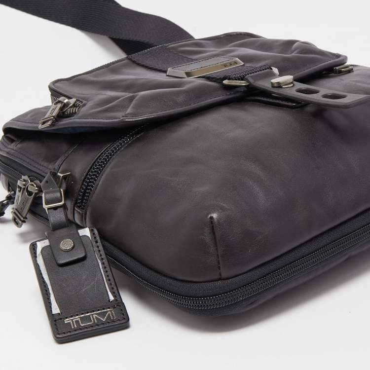 Pre Owned Tumi Black Leather Alpha Bravo Arnold Zip Flap Expandable Messenger Bag