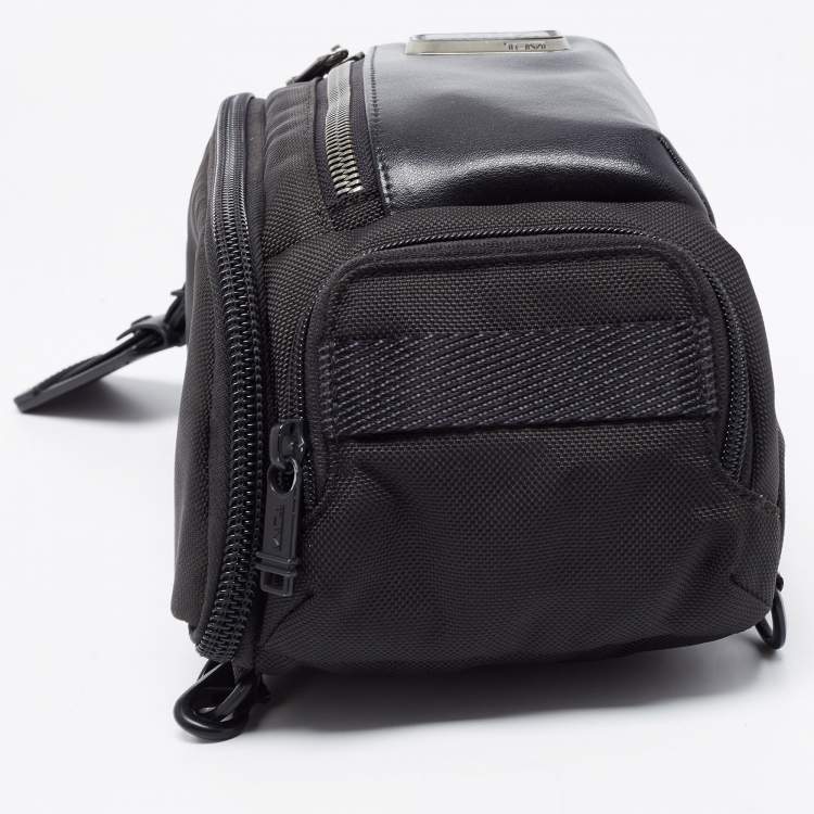 Pre Owned TUMI Black Nylon and Leather Alpha Bravo Kelly Sling Bag