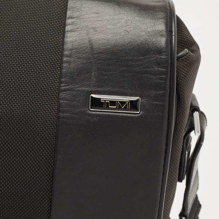 Pre Owned TUMI Black Nylon and Leather Spirit of Imagination Messenger Bag 