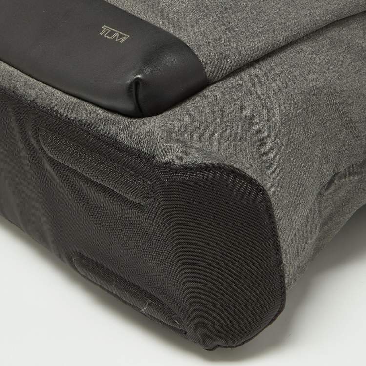 Pre Owned TUMI Grey/Black Nylon and Leather Messenger Bag