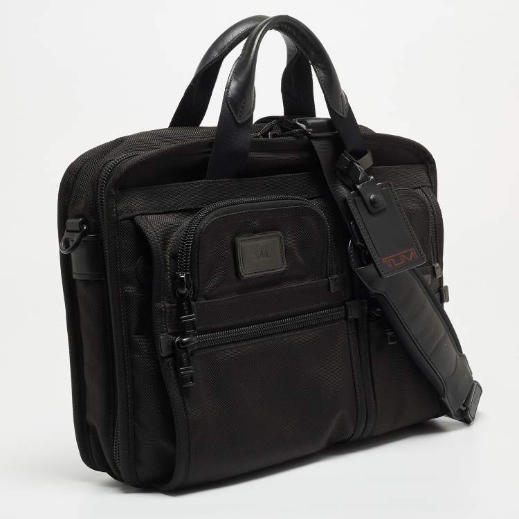 Pre Owned TUMI Black Nylon Medium T-Pass Screen Laptop Slim Briefcase