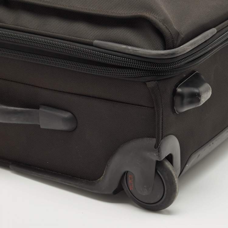Pre Owned TUMI Black Nylon 2 Wheeled Alpha 2 Expandable Luggage