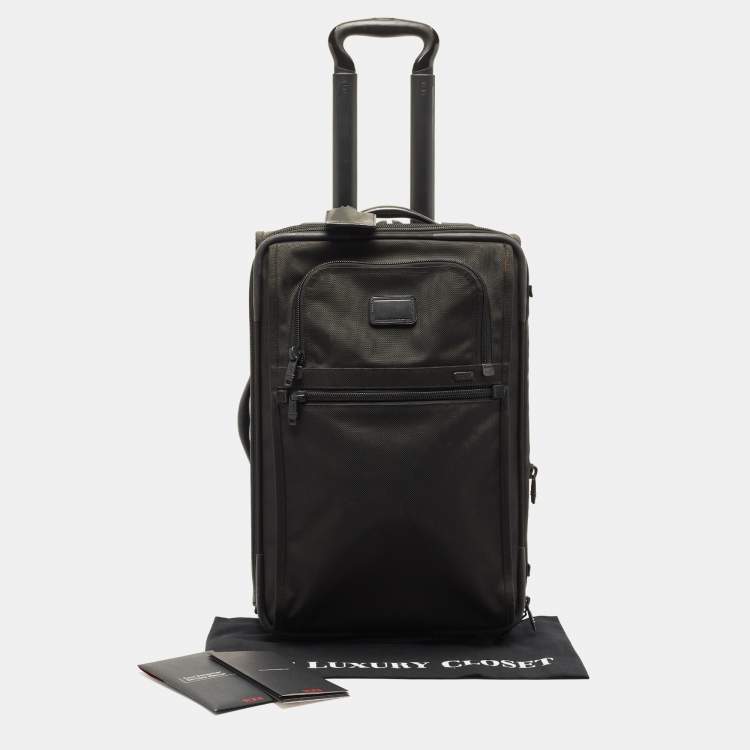 Pre Owned TUMI Black Nylon 2 Wheeled Alpha 2 Expandable Luggage