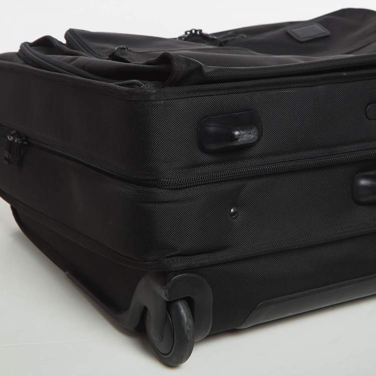 Pre Owned TUMI Black Nylon 2 Wheeled Alpha Classic Garment Luggage