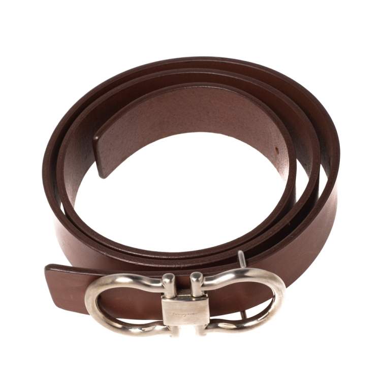 Pre Owned Salvatore Ferragamo Brown Leather Gancini Buckle Belt 95CM