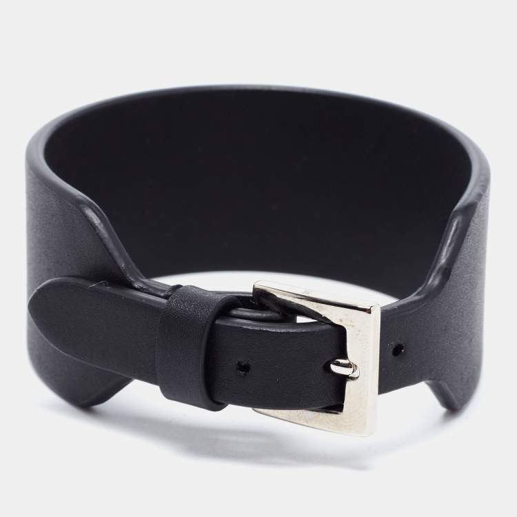 Pre Owned Valentino VLTN Black Leather SIlver Tone Bracelet