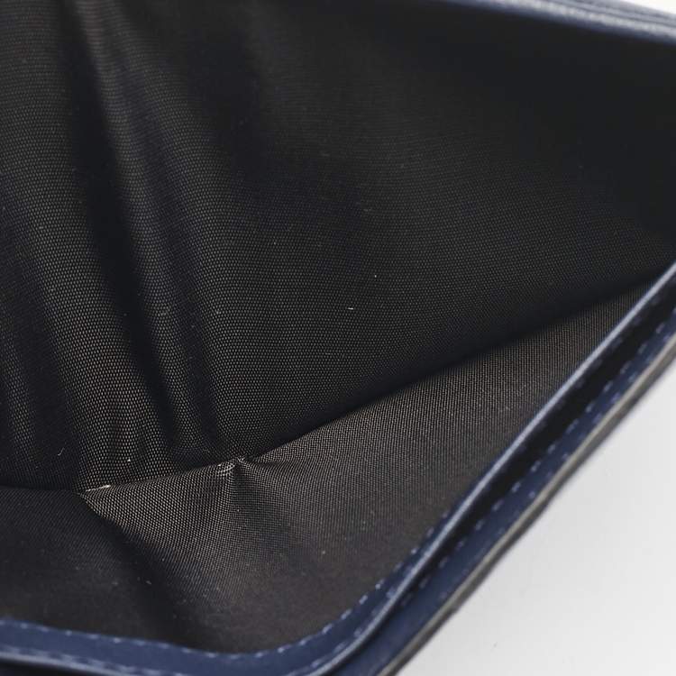 Pre Owned Valentino Navy Blue Leather Rockstud Bifold Wallet