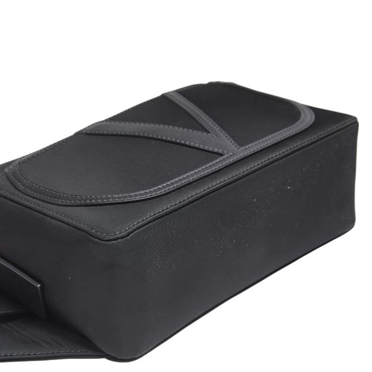 Pre Owned Valentino Black Nylon and leather VLogo Belt Bag