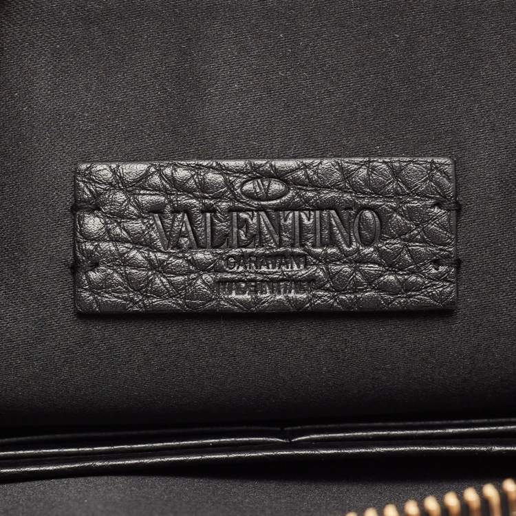 Pre Owned Valentino Garavani Black Leather Pouch